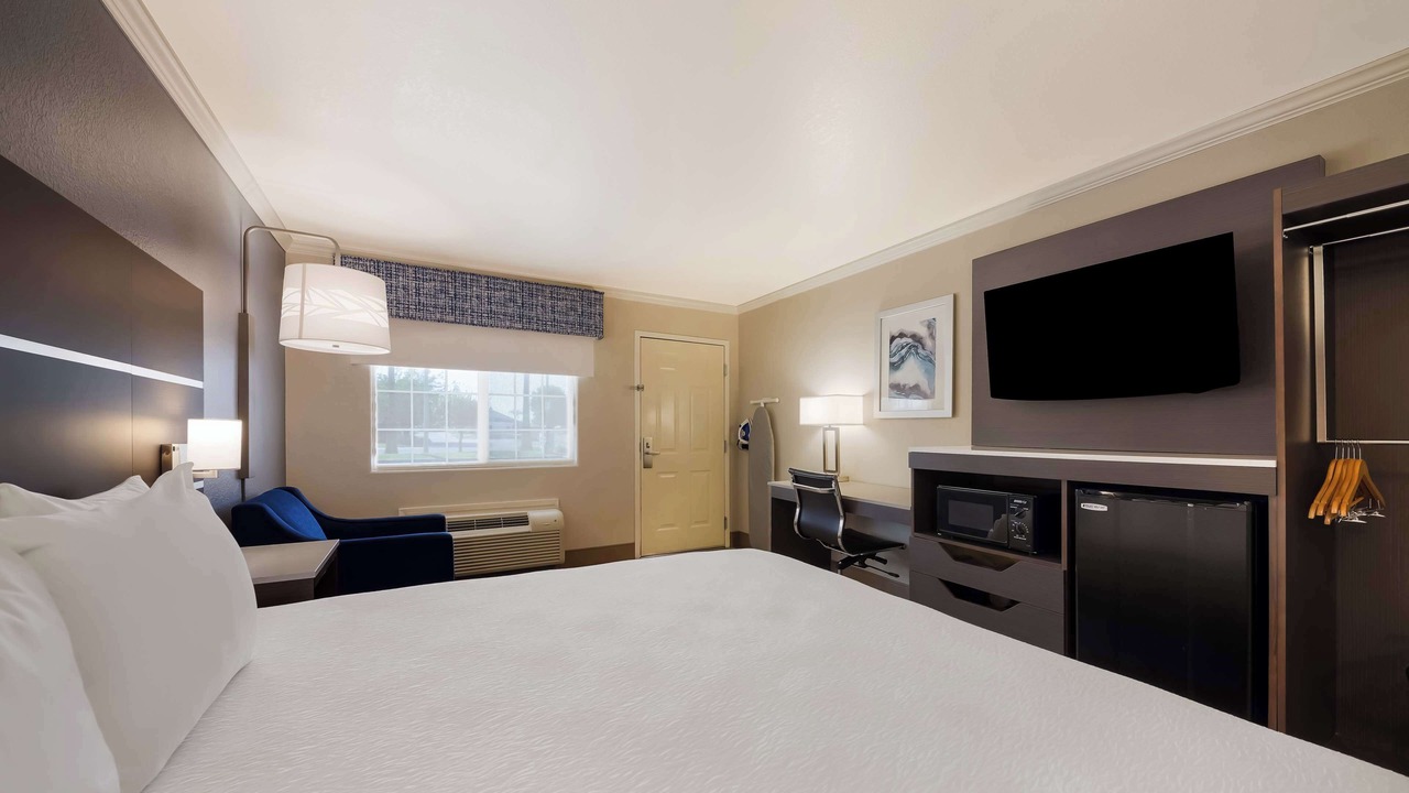 Photo of Bedroom in Lemoore