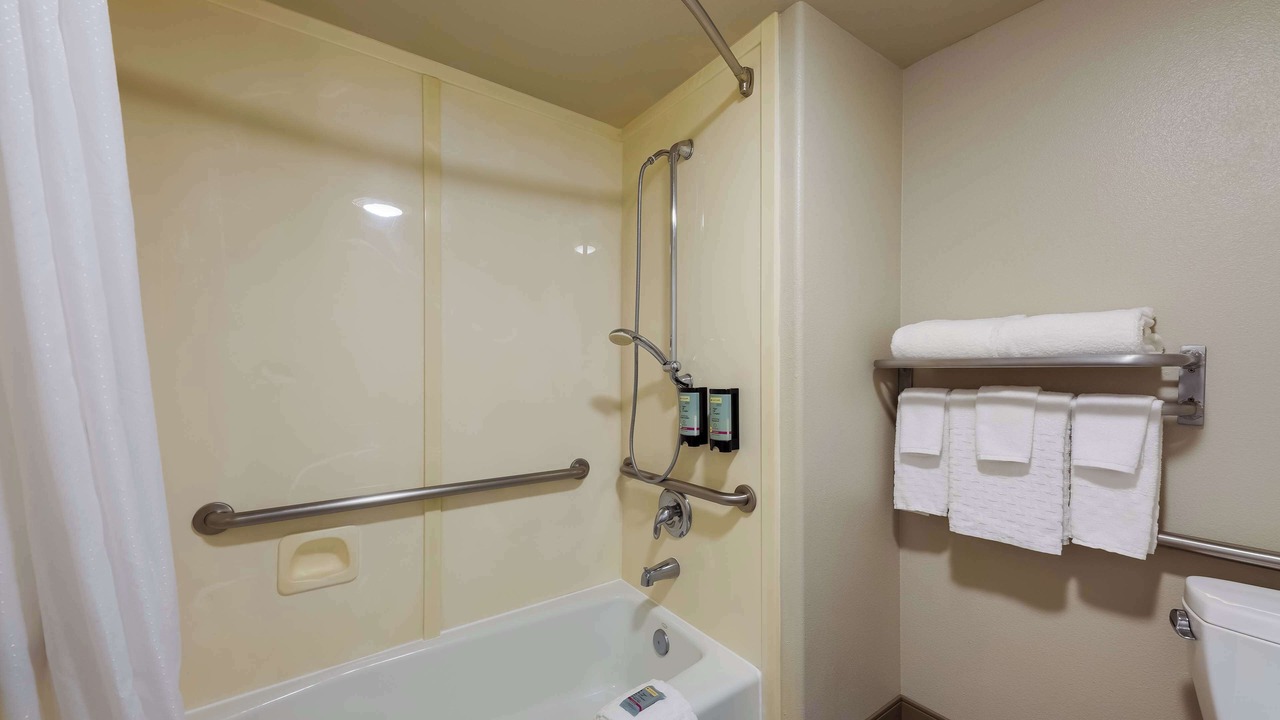 Photo of Bathroom in Lemoore