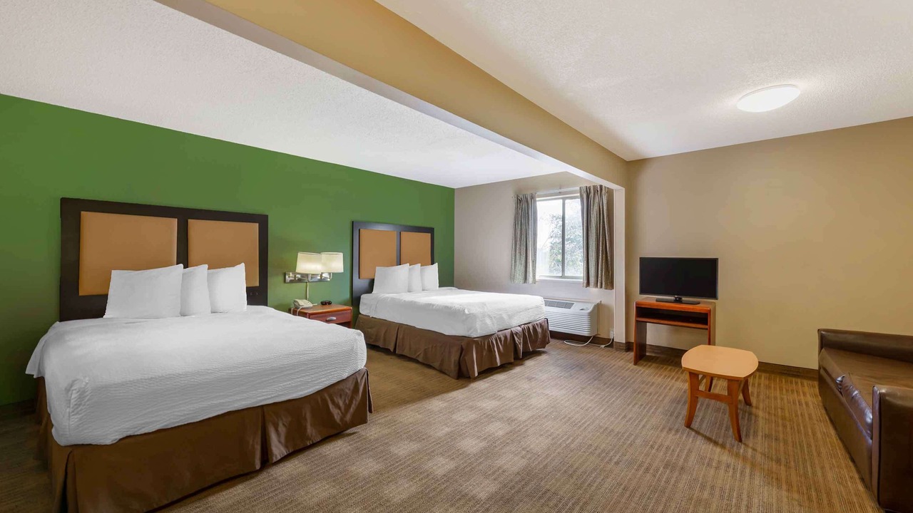 Photo of Bedroom in Akron