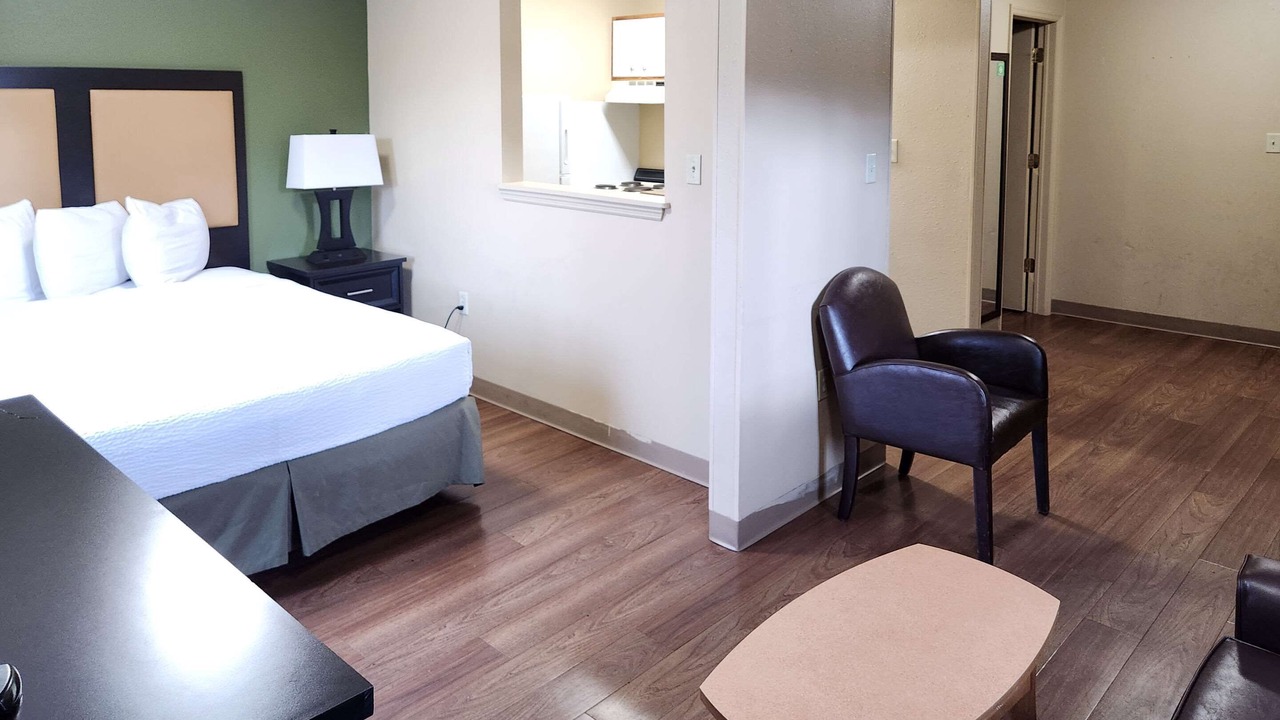 Photo of Others in Don Scott