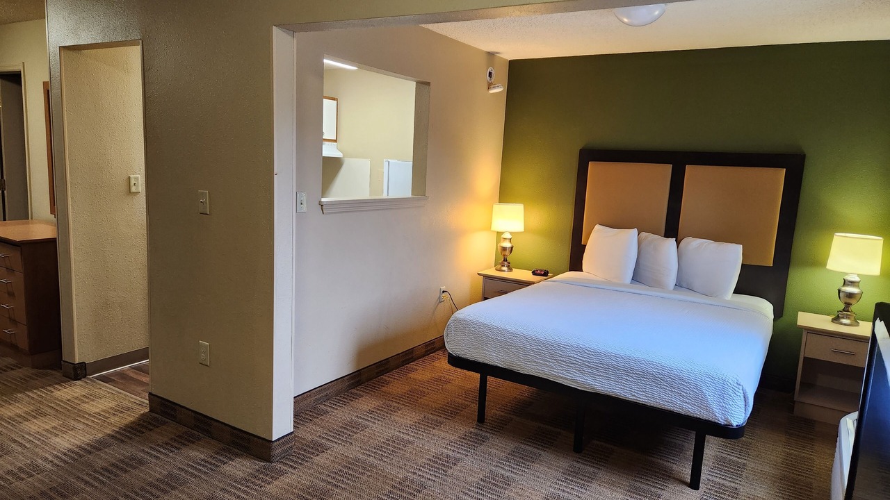 Photo of Bedroom in Don Scott