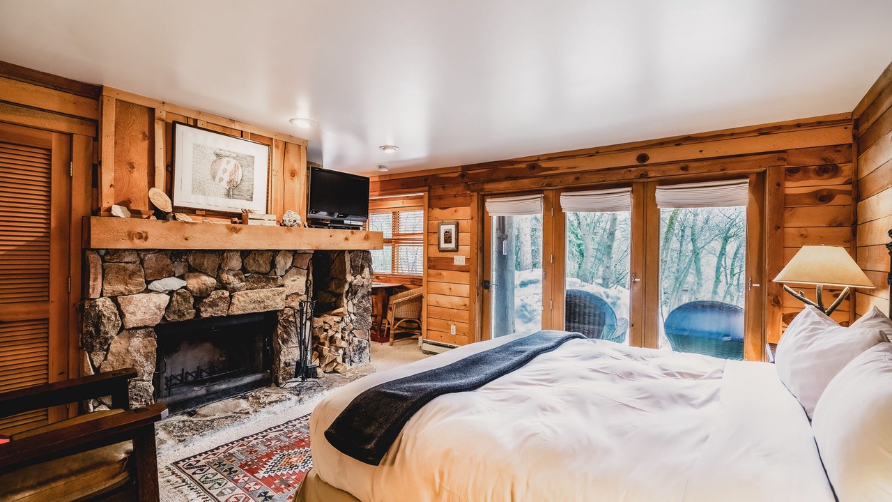 Photo of Bedroom in Sundance