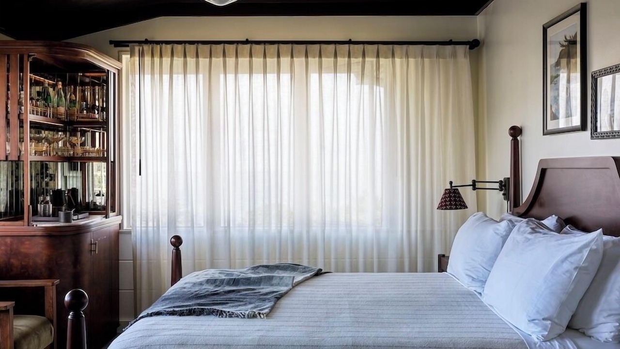 Photo of Others in Golden Rectangle