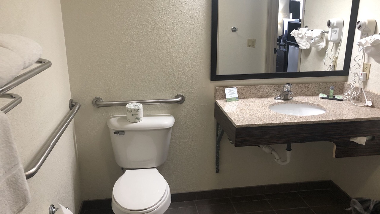 Photo of Bathroom in Grand Island