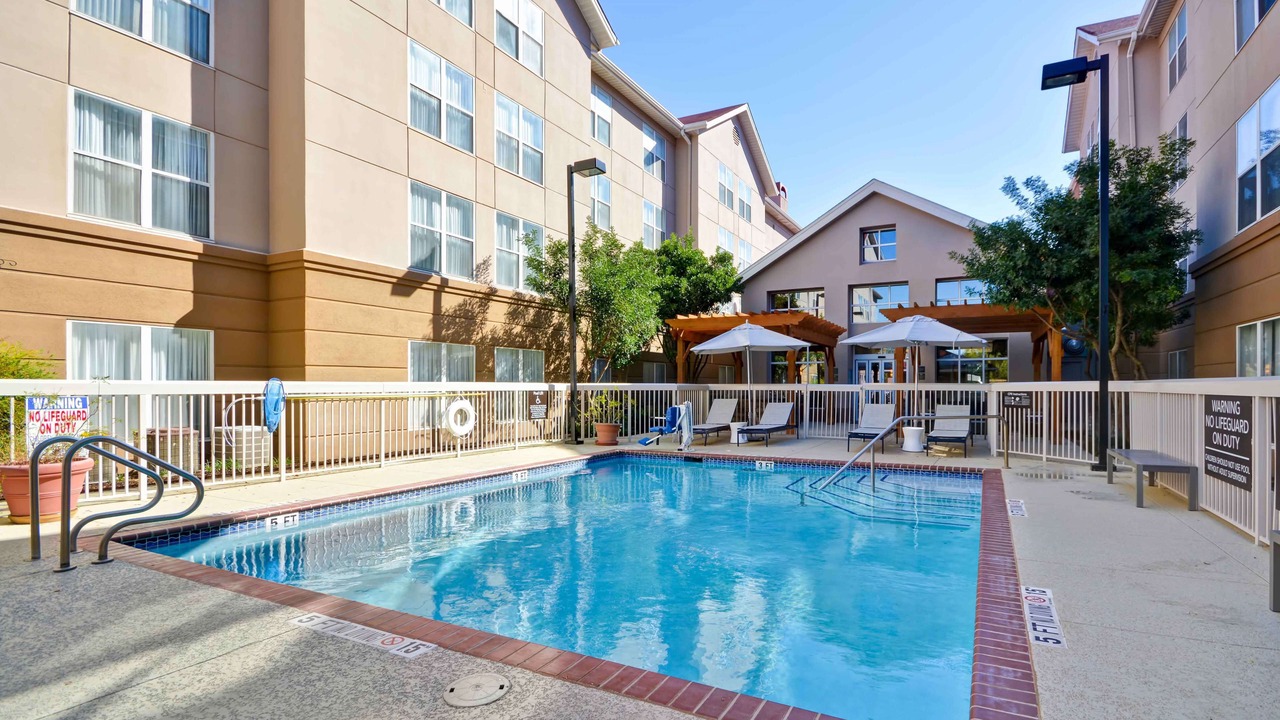 Photo of Outdoor in Vance Jackson