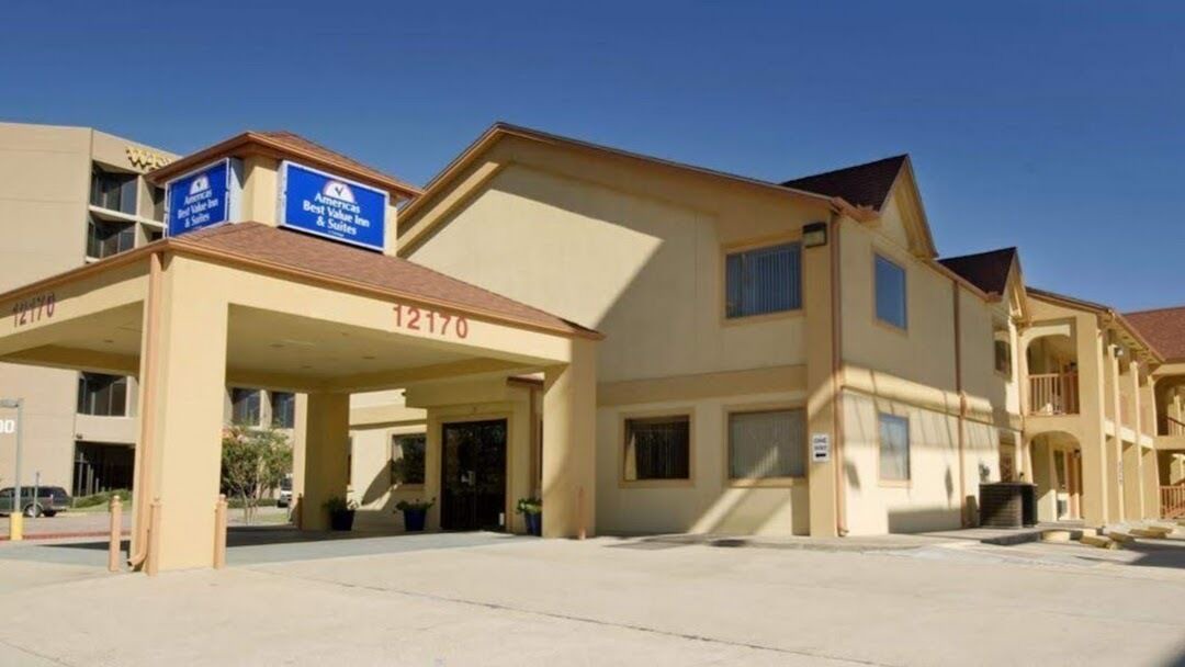 Photo of Buildings in US 290