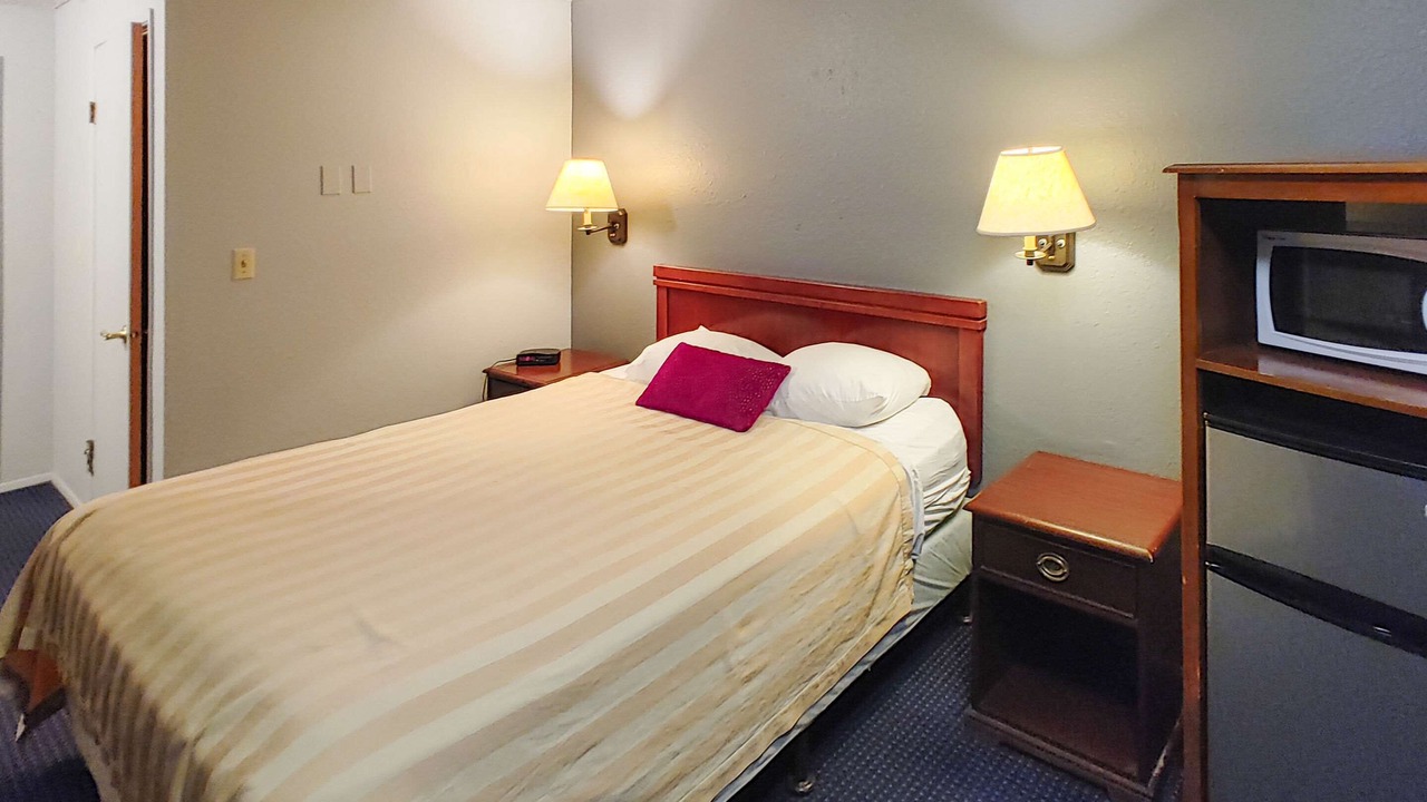 Photo of Bedroom in SeaTac