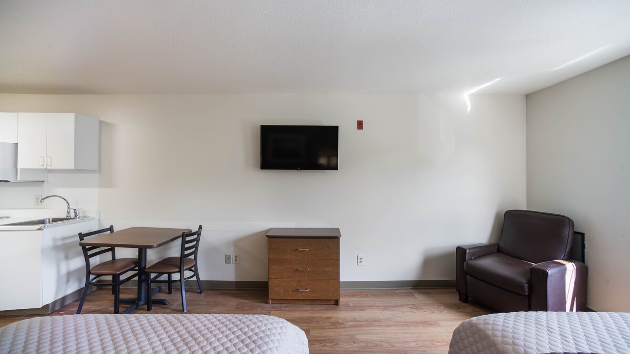 Photo of Livingroom in Airport Township