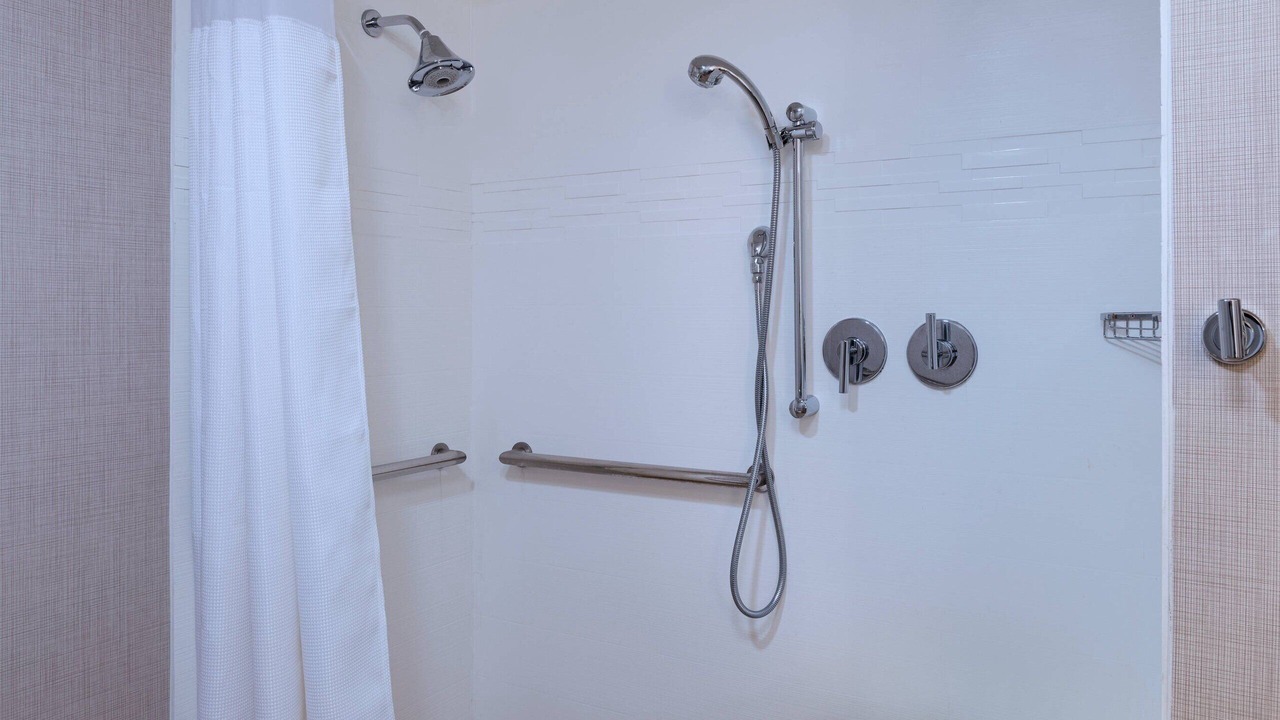 Photo of Bathroom in Gateway