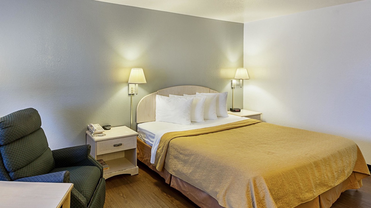 Photo of Bedroom in Harlandale