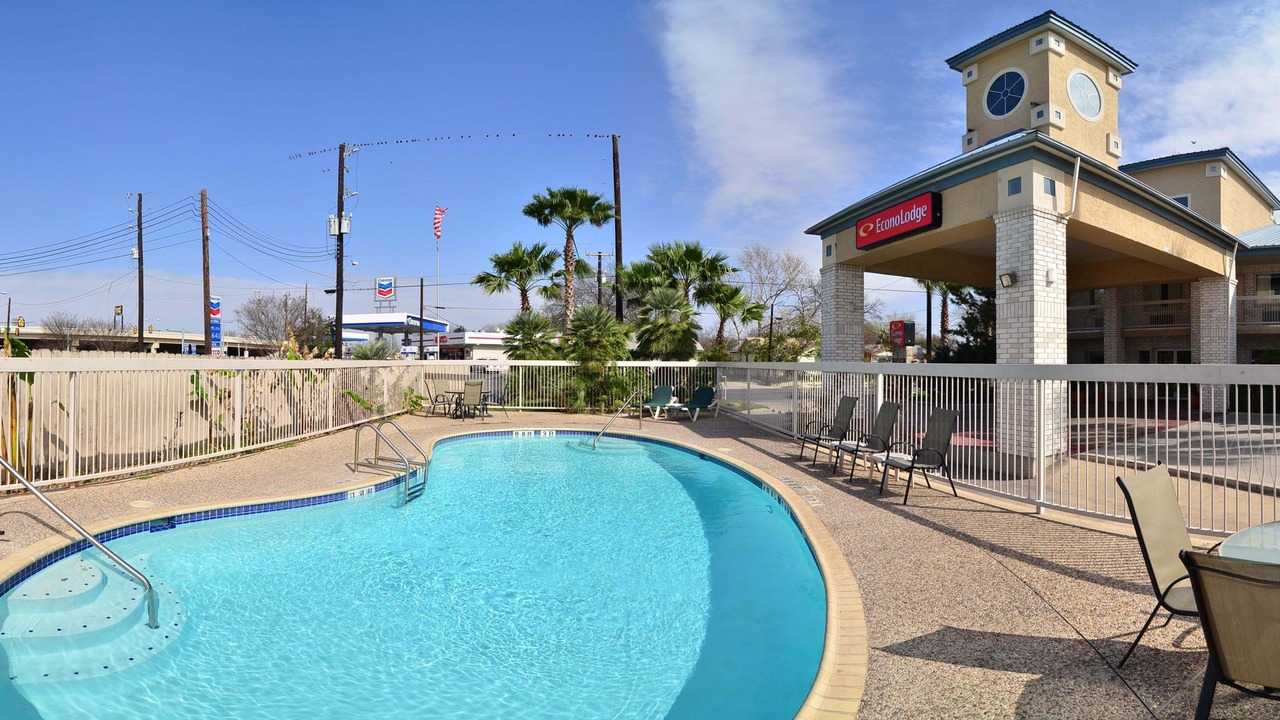Photo of Outdoor in Harlandale