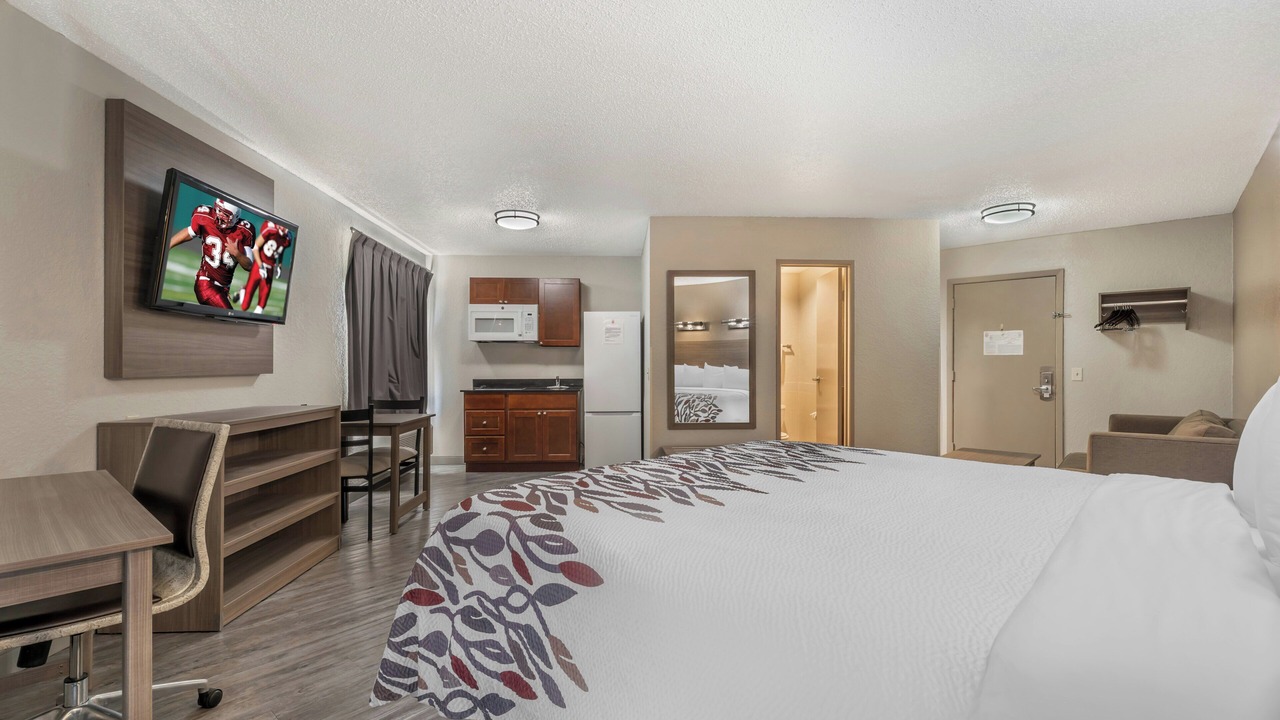 Photo of Bedroom in US 290