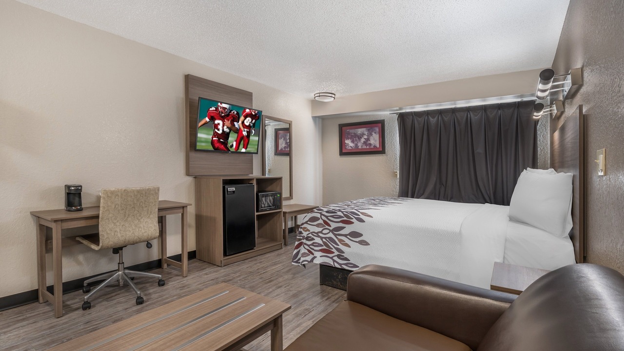 Photo of Bedroom in US 290