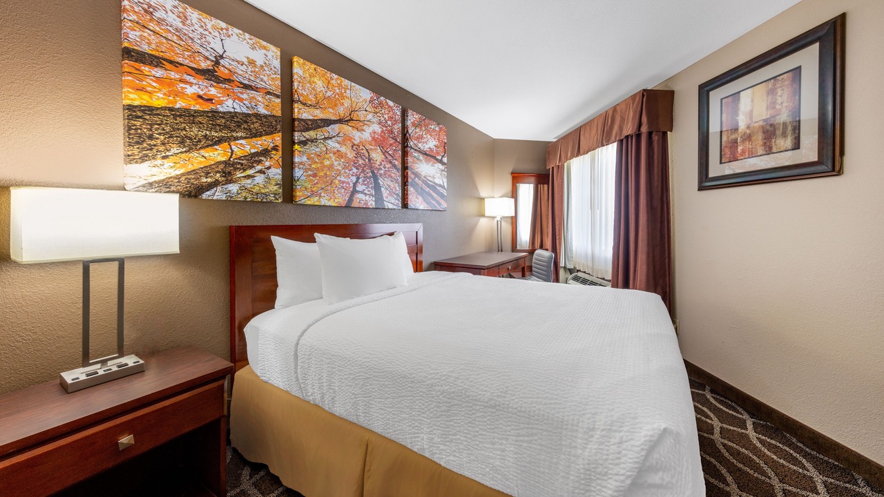 Photo of Bedroom in St. Robert