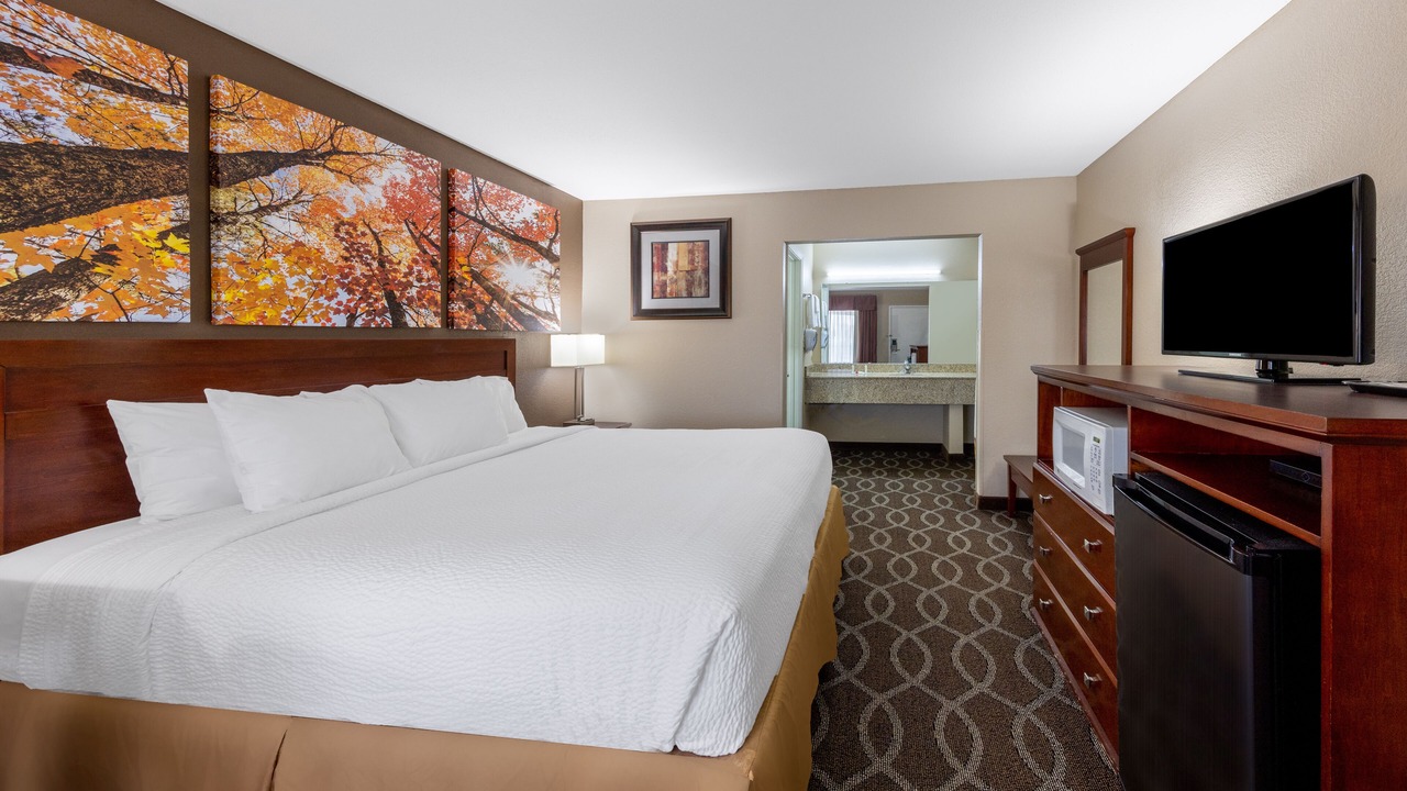 Photo of Bedroom in St. Robert