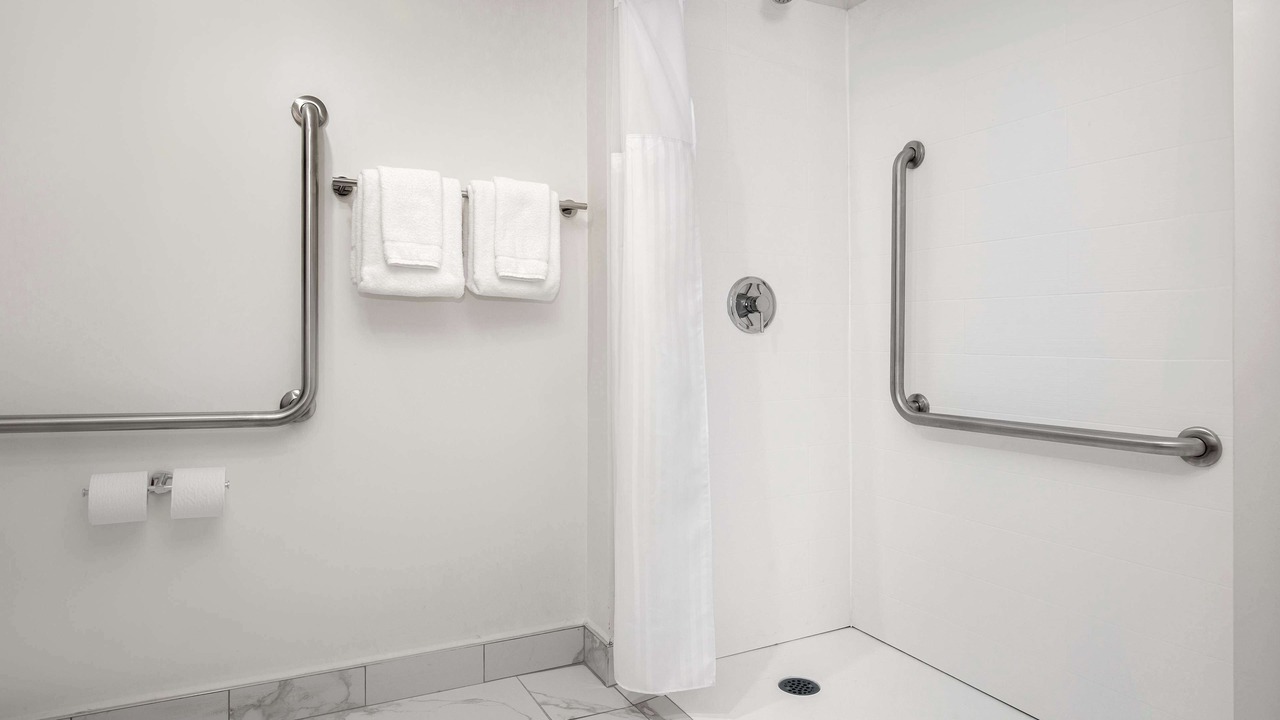 Photo of Bathroom in Brockville