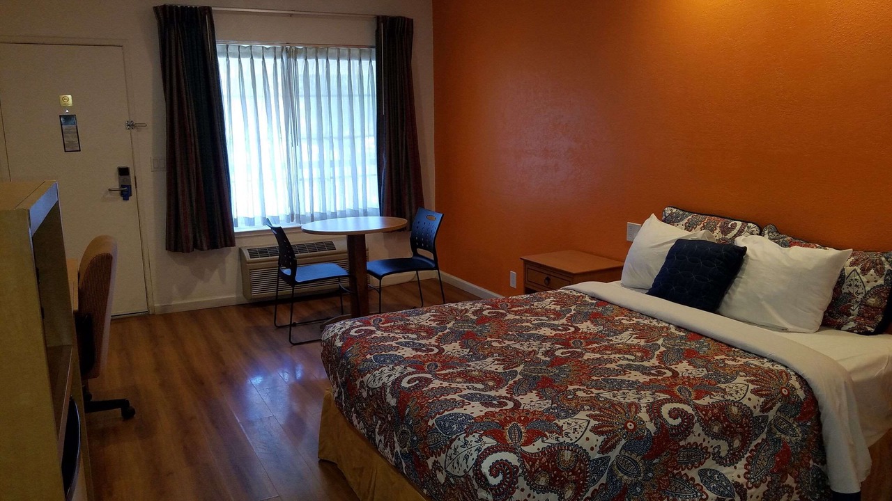 Photo of Others in West Alameda