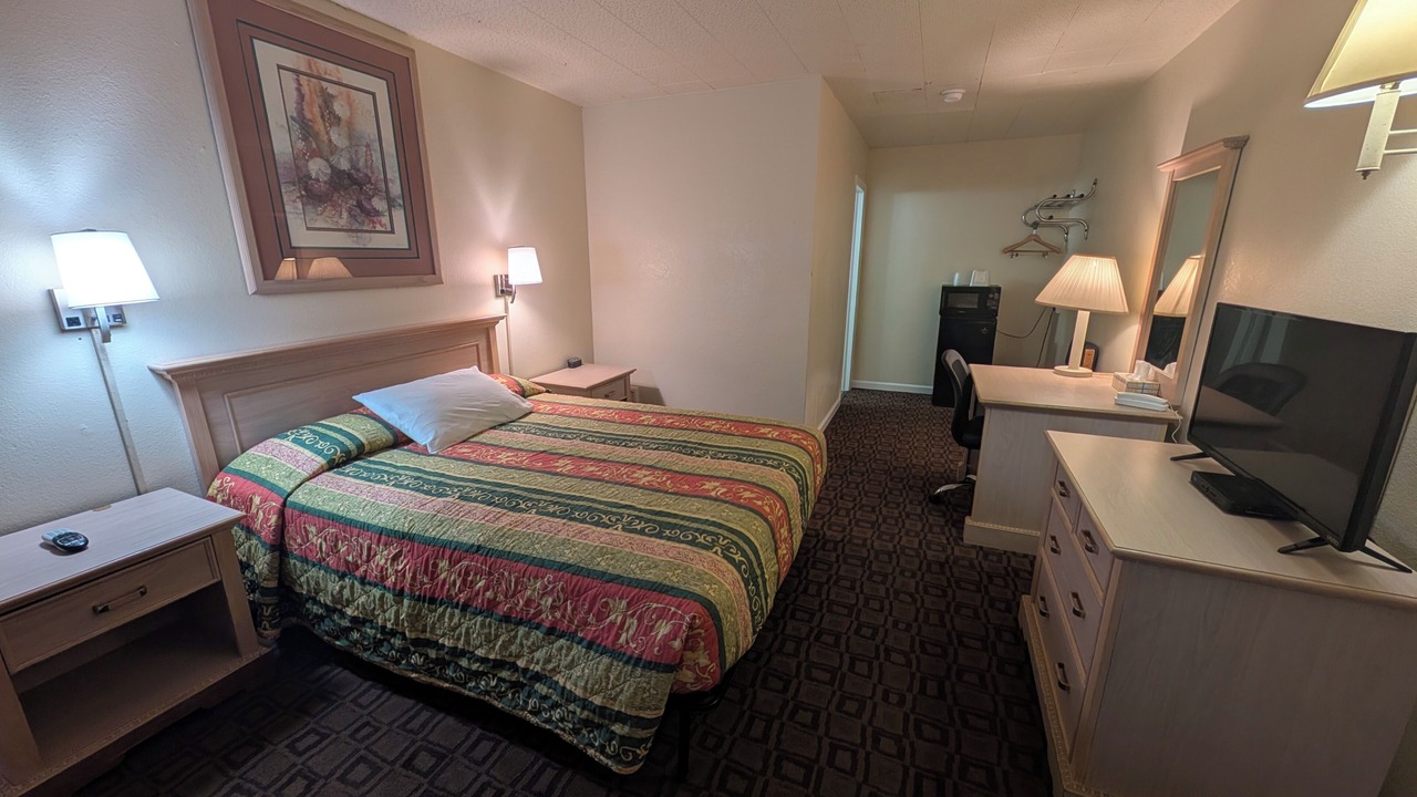Photo of Bedroom in Safford