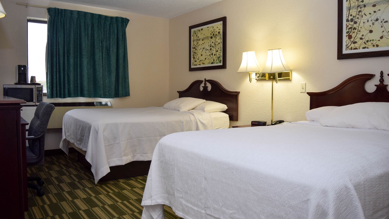 Photo of Bedroom in Painted Post