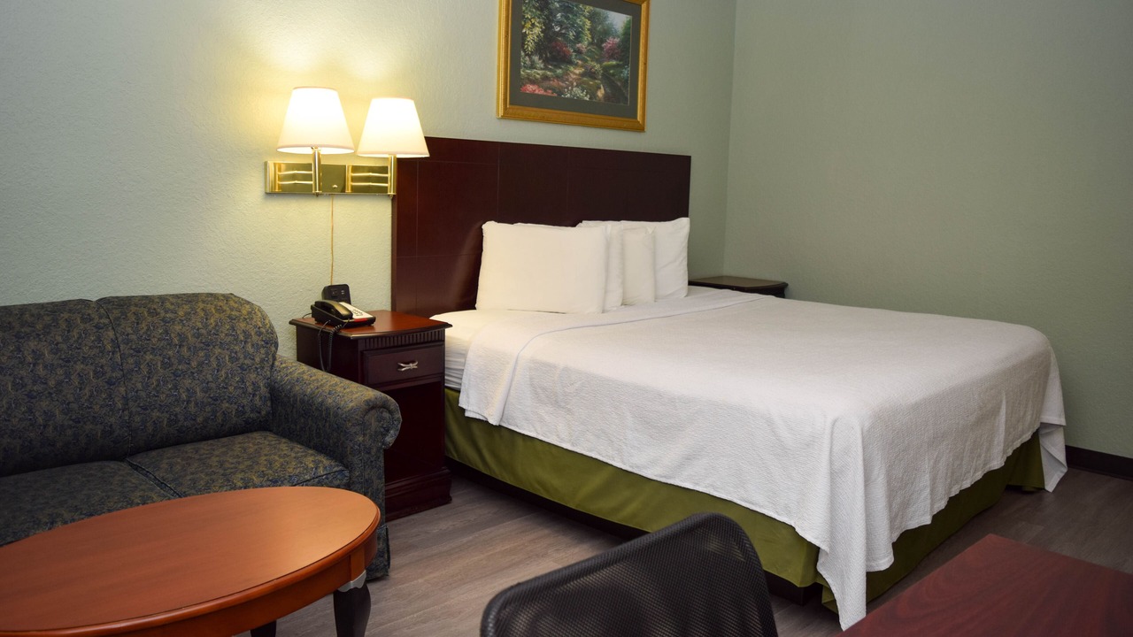 Photo of Bedroom in Painted Post