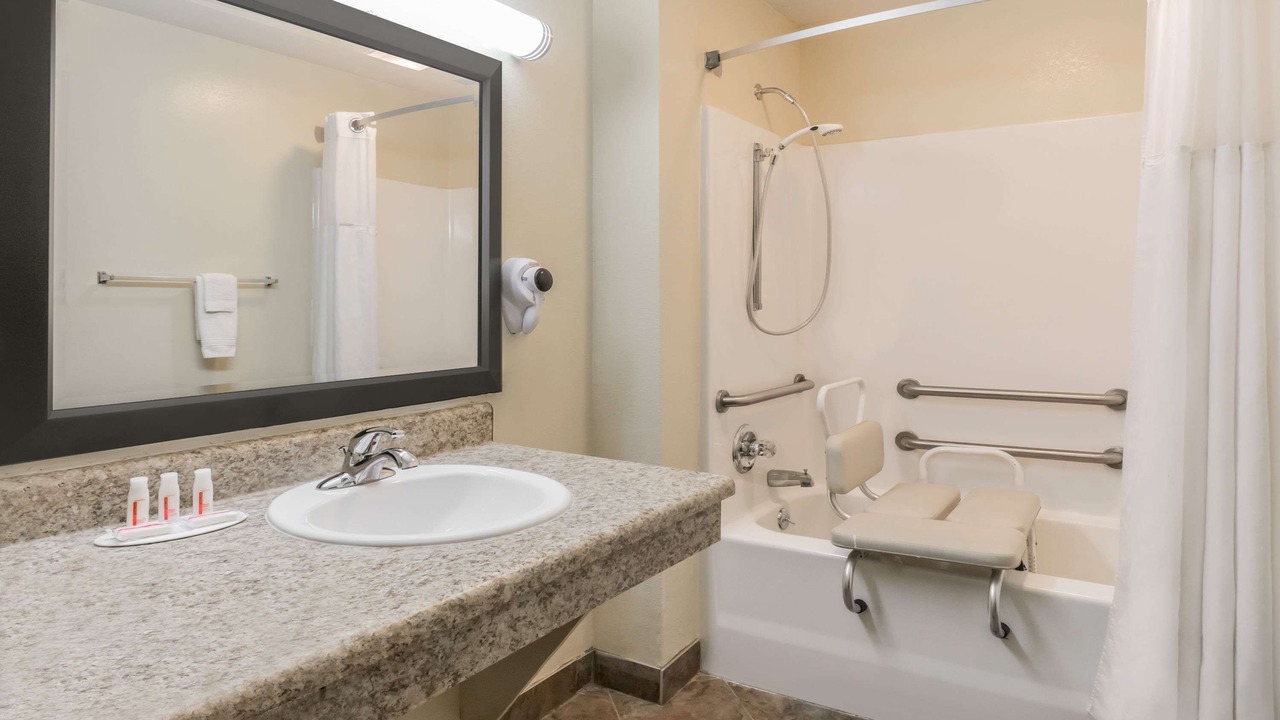 Photo of Bathroom in Blakely