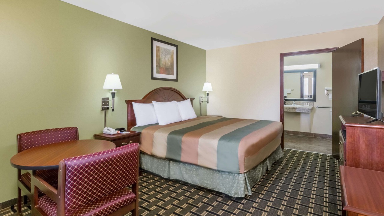 Photo of Others in Blakely