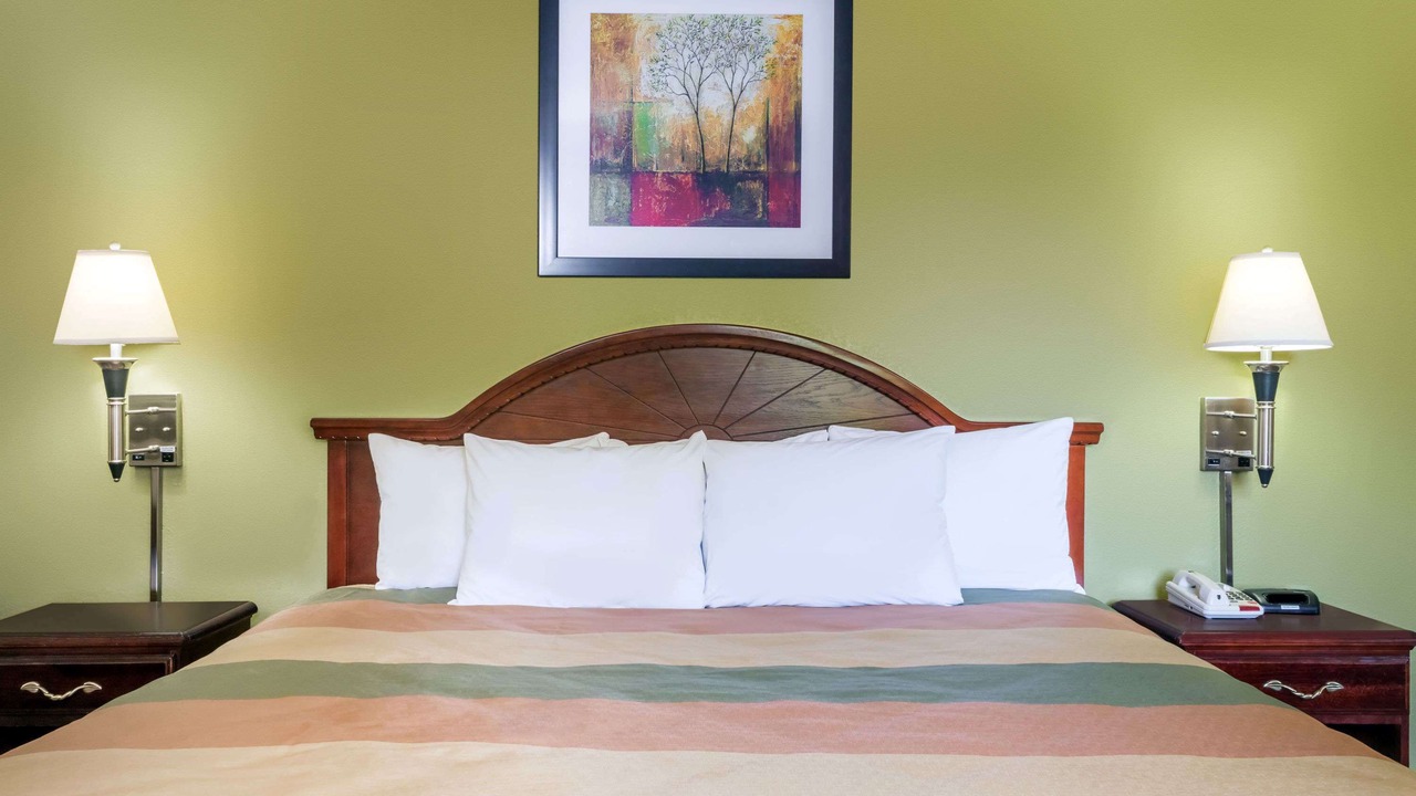 Photo of Others in Blakely