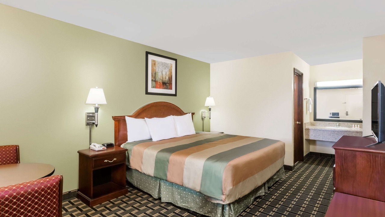 Photo of Bedroom in Blakely