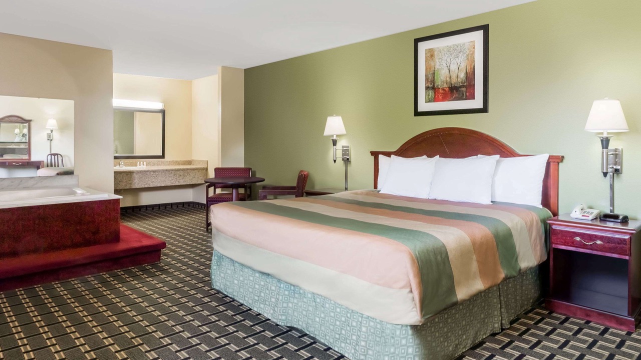 Photo of Bedroom in Blakely