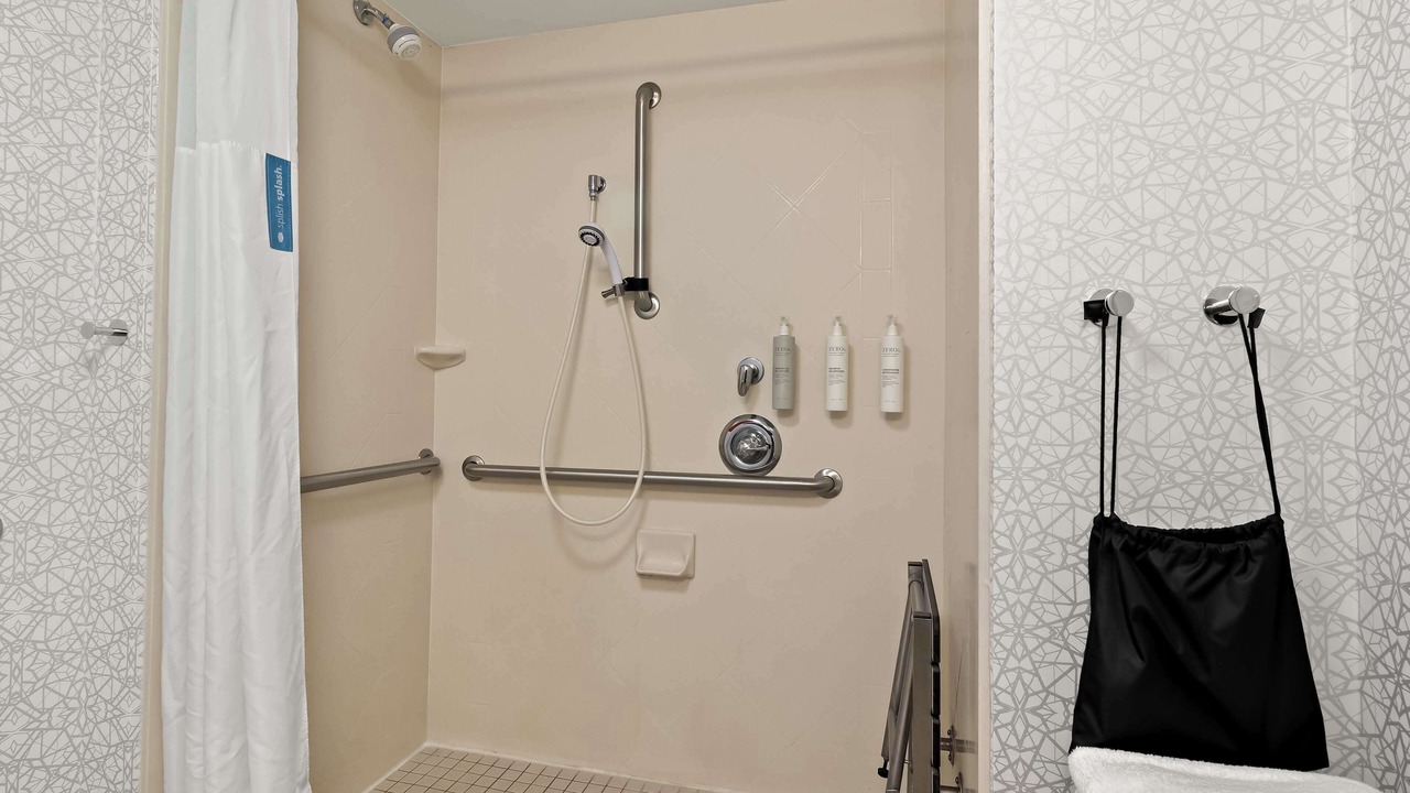 Photo of Bathroom in Blytheville