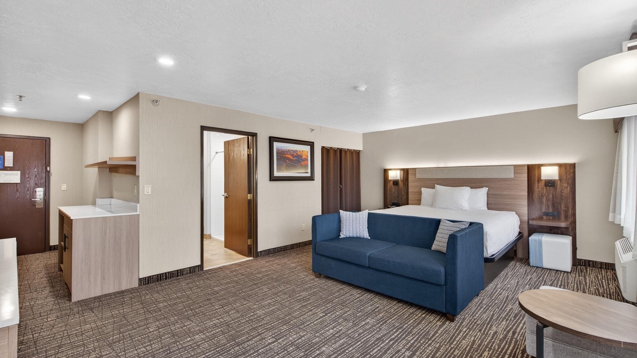 Photo of Bedroom in Lehi