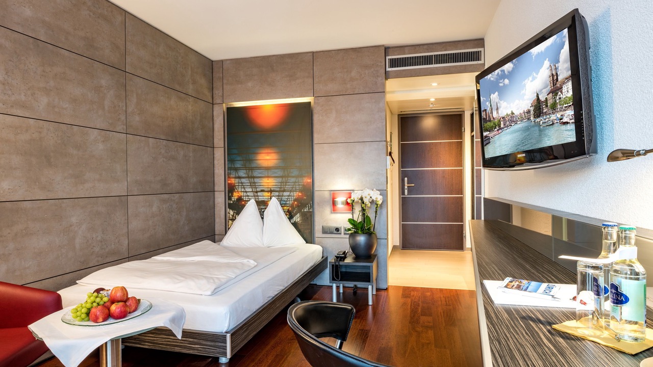 Photo of Bedroom in Oerlikon