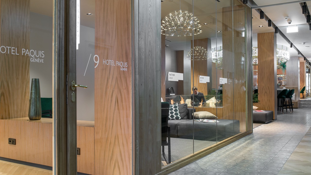 Photo of Others in Downtown Geneva