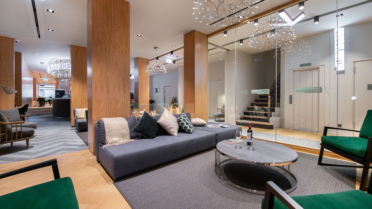 Photo of Others in Downtown Geneva