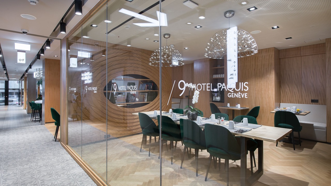 Photo of Others in Downtown Geneva