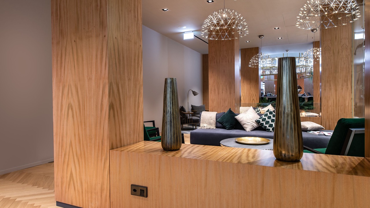 Photo of Others in Downtown Geneva