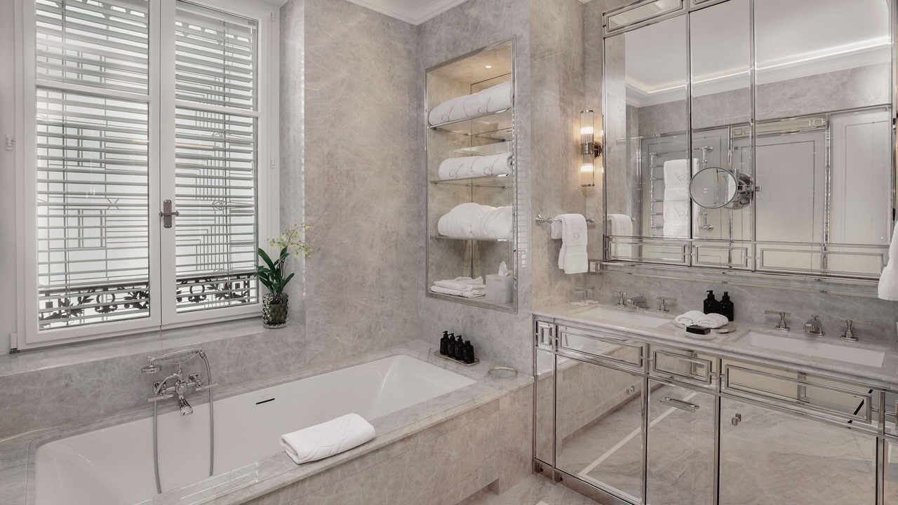 Photo of Bathroom in Downtown Geneva