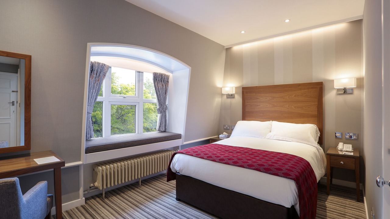 Photo of Bedroom in Hadley Wood