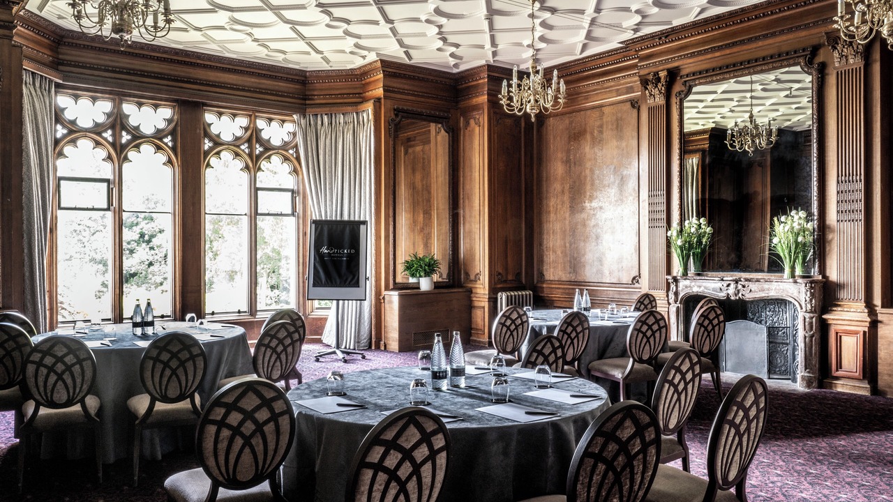 Photo of Others in Nutfield