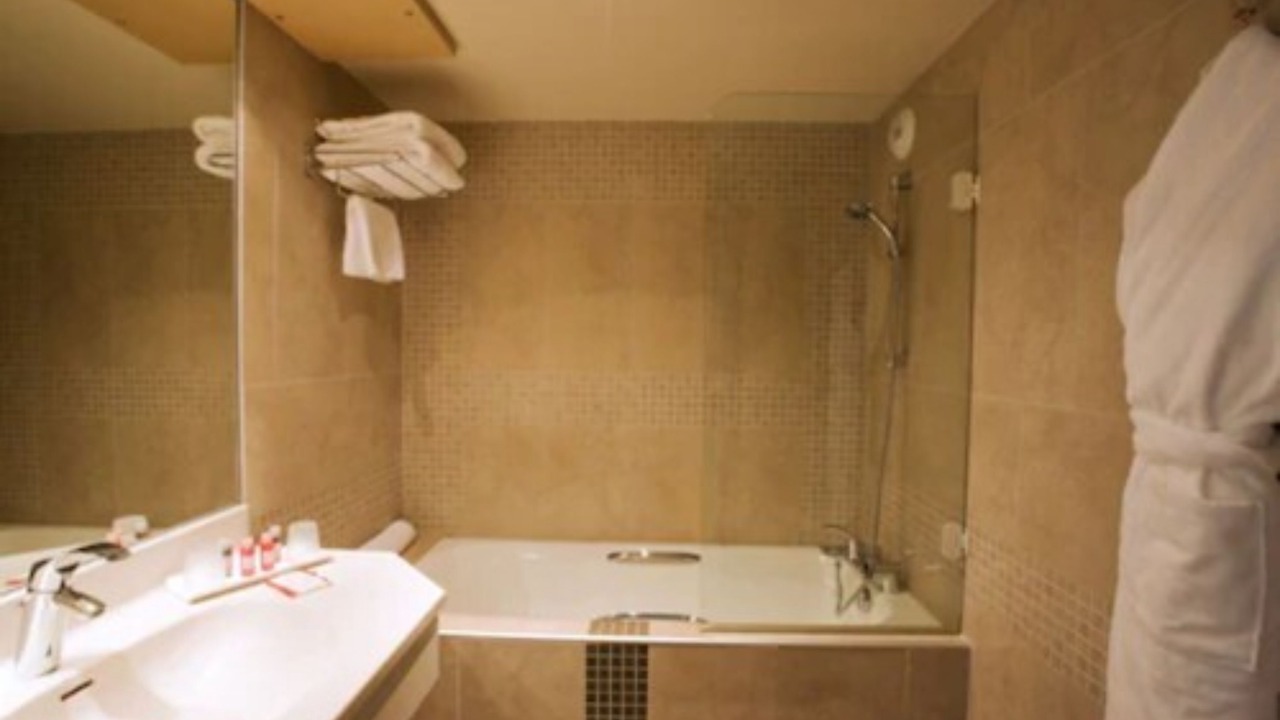 Photo of Bathroom in Serin