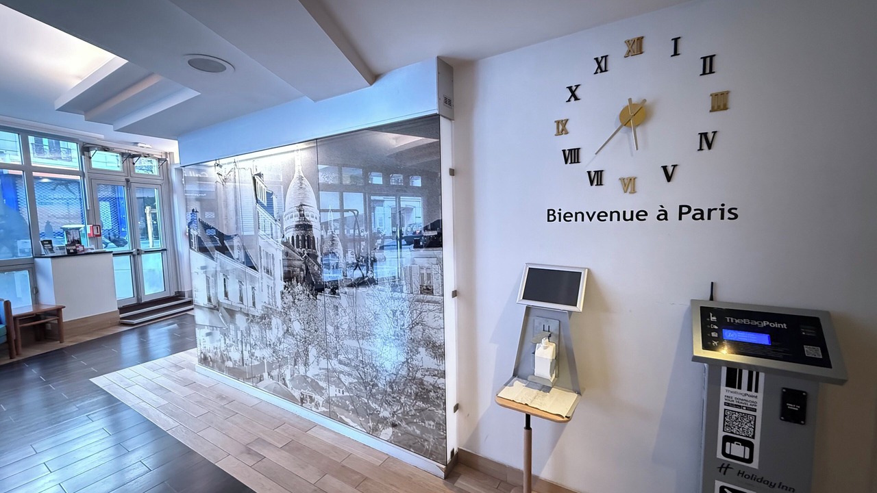 Photo of Outdoor in Quartier des Grandes-Carrieres