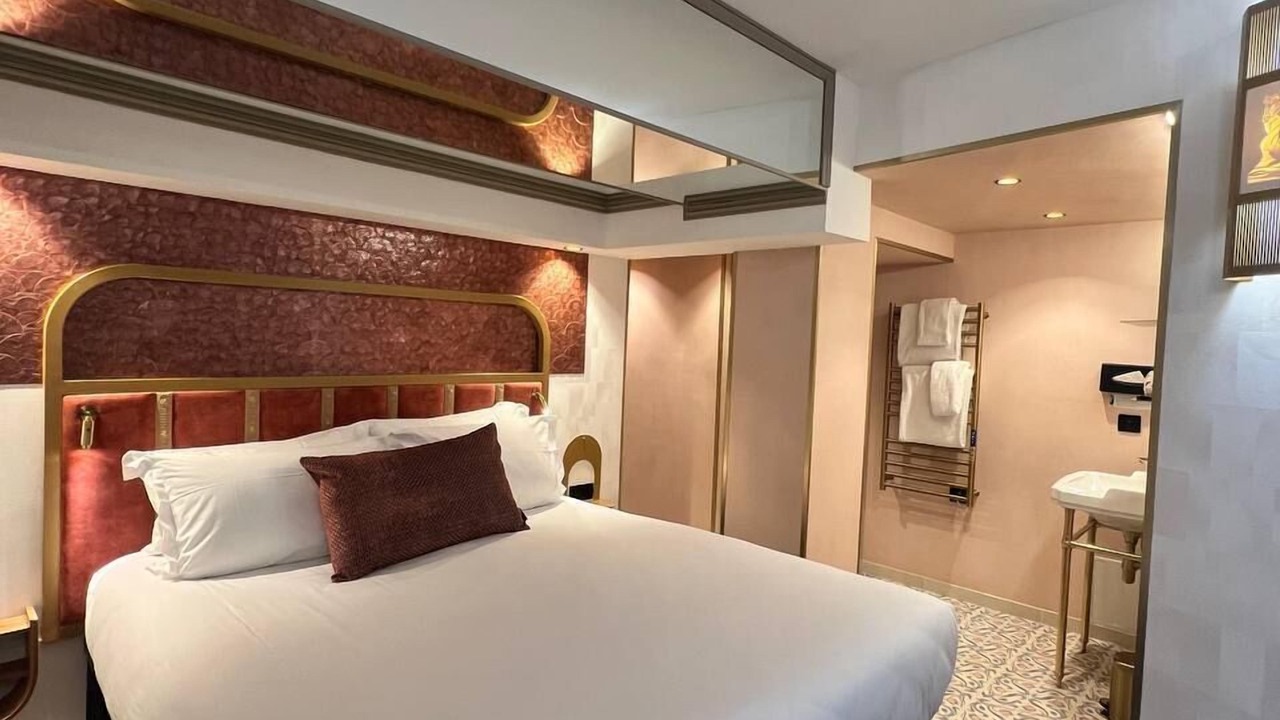 Photo of Bedroom in Faubourg Saint-Germain