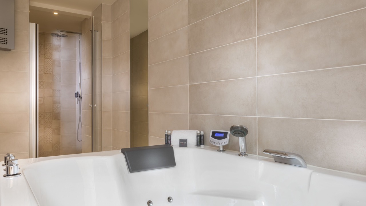 Photo of Others in Faubourg Saint-Germain