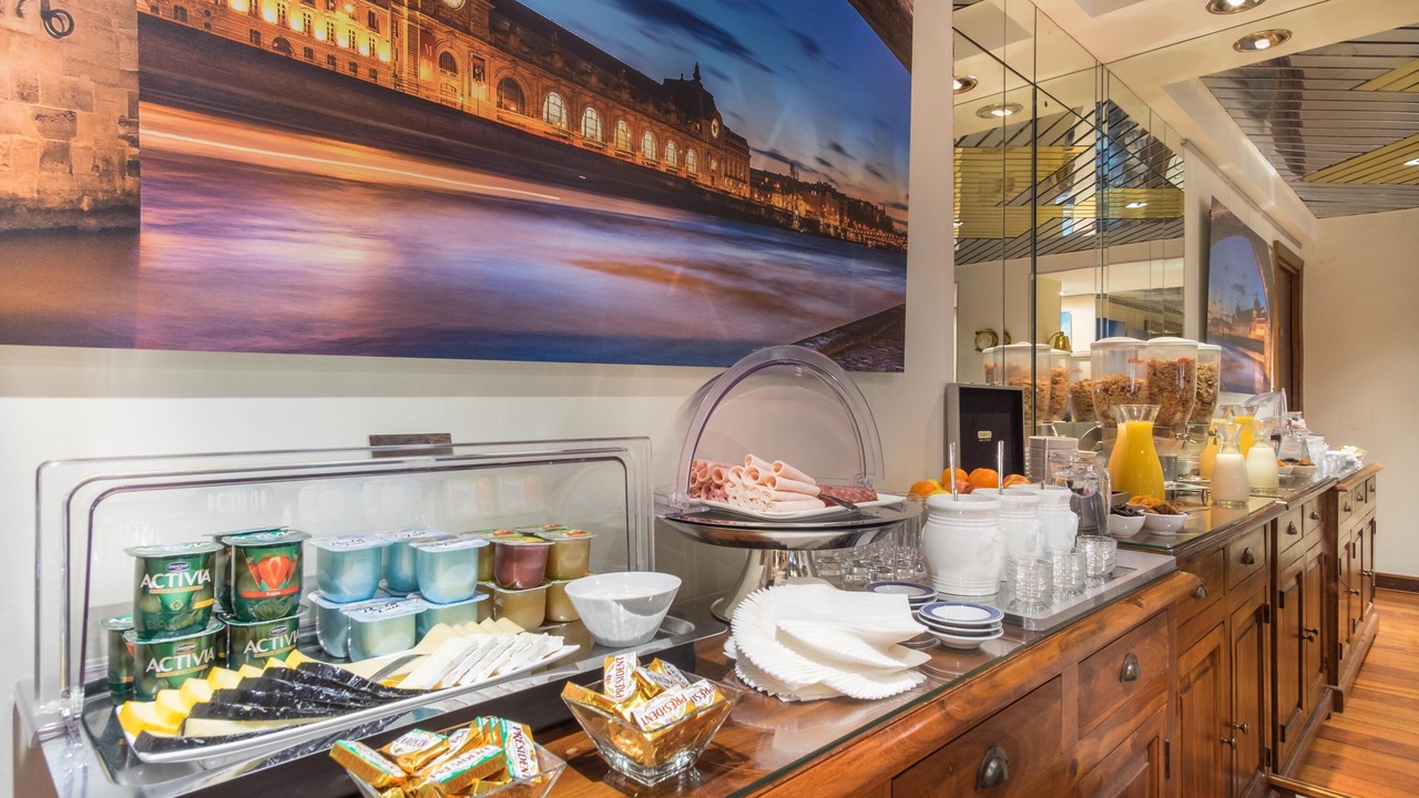 Photo of Others in Montparnasse