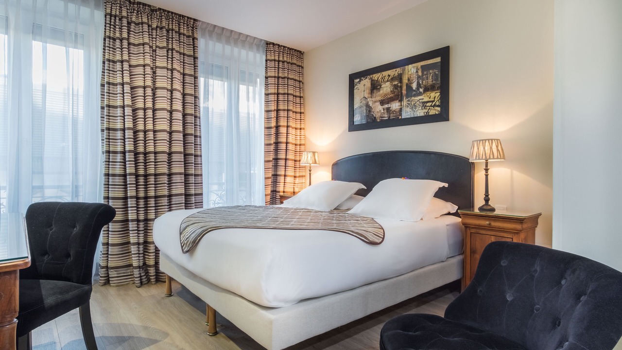 Photo of Bedroom in Montparnasse