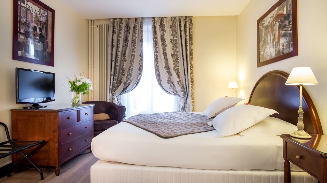 Photo of Bedroom in Montparnasse