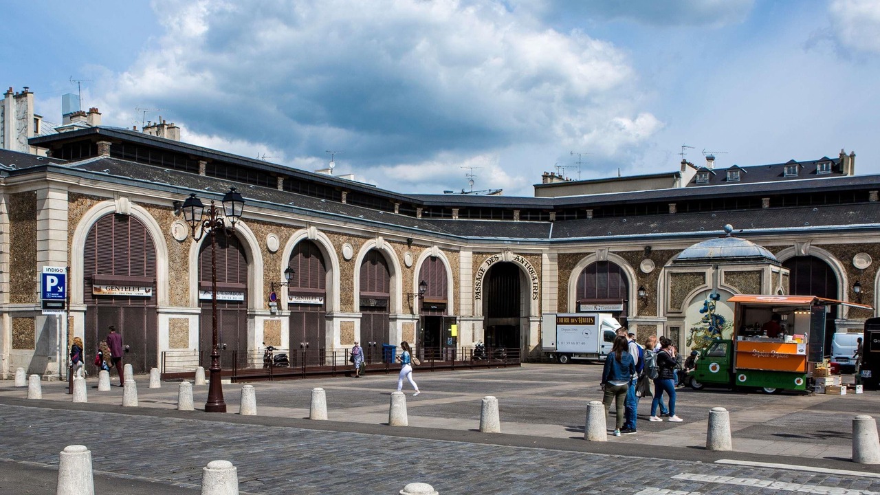 Photo of Others in Notre-Dame