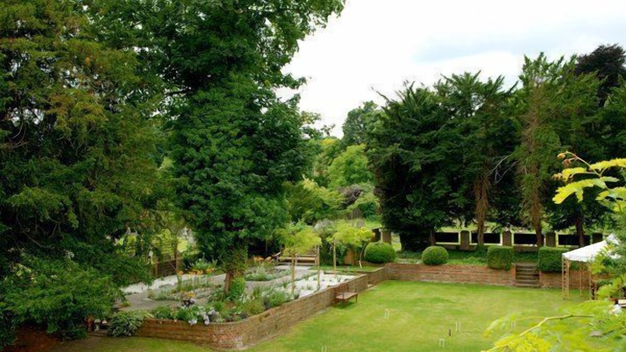 Photo of Others in Pangbourne