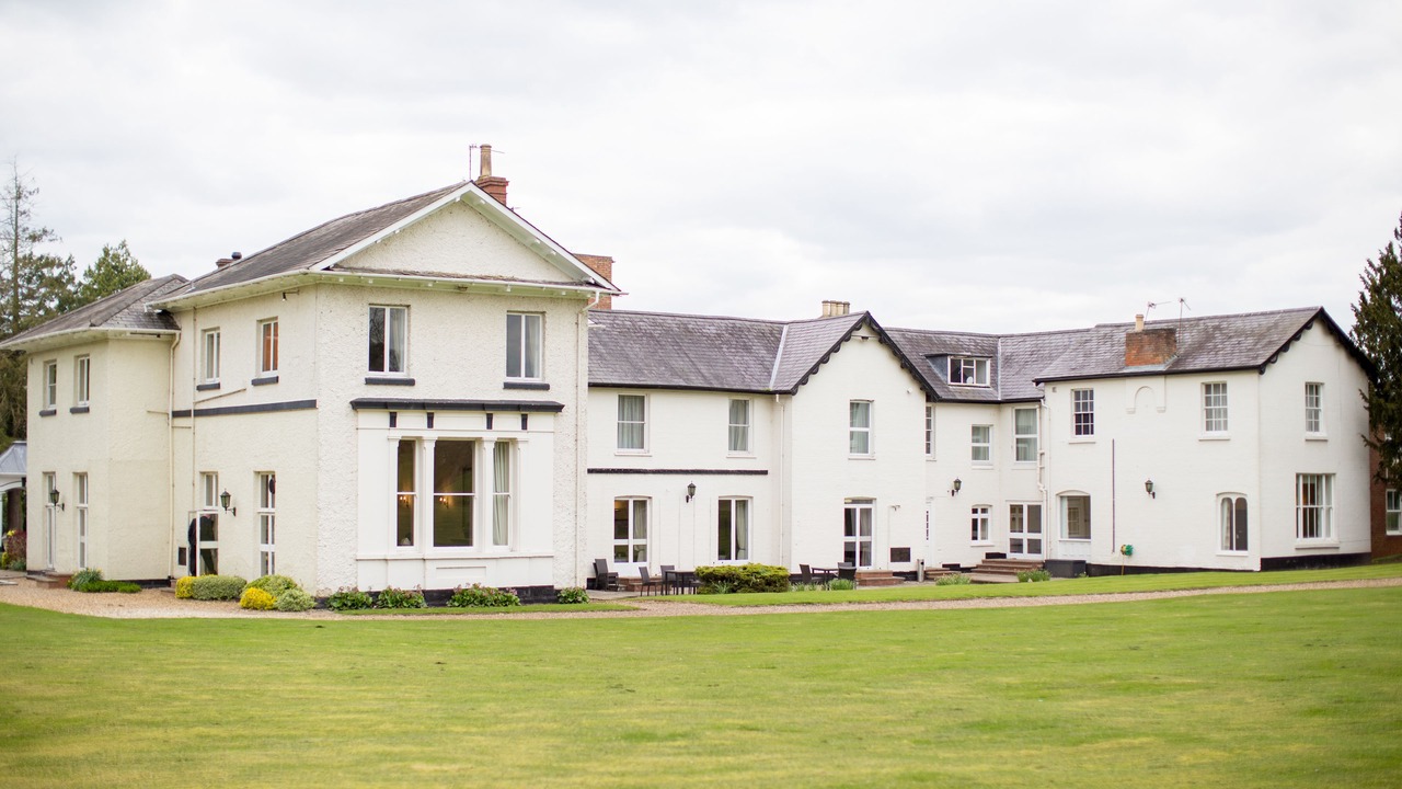 Photo of Others in Bretford