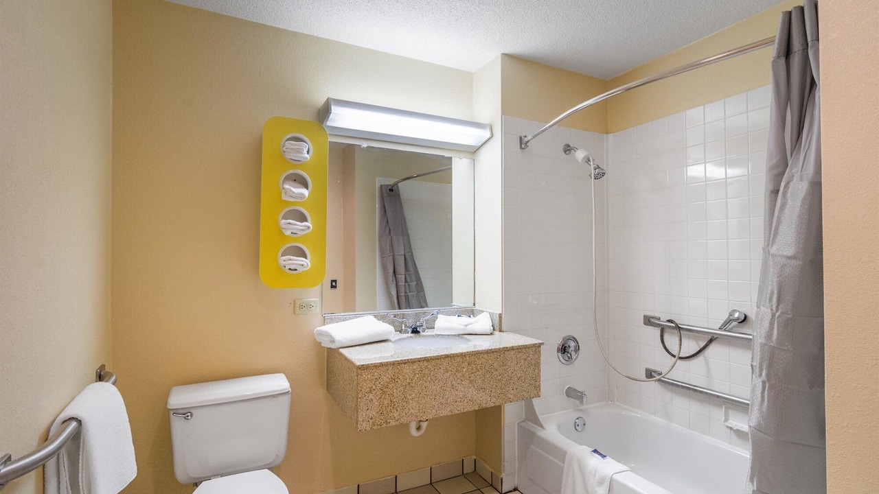 Photo of Bathroom in Libertyville